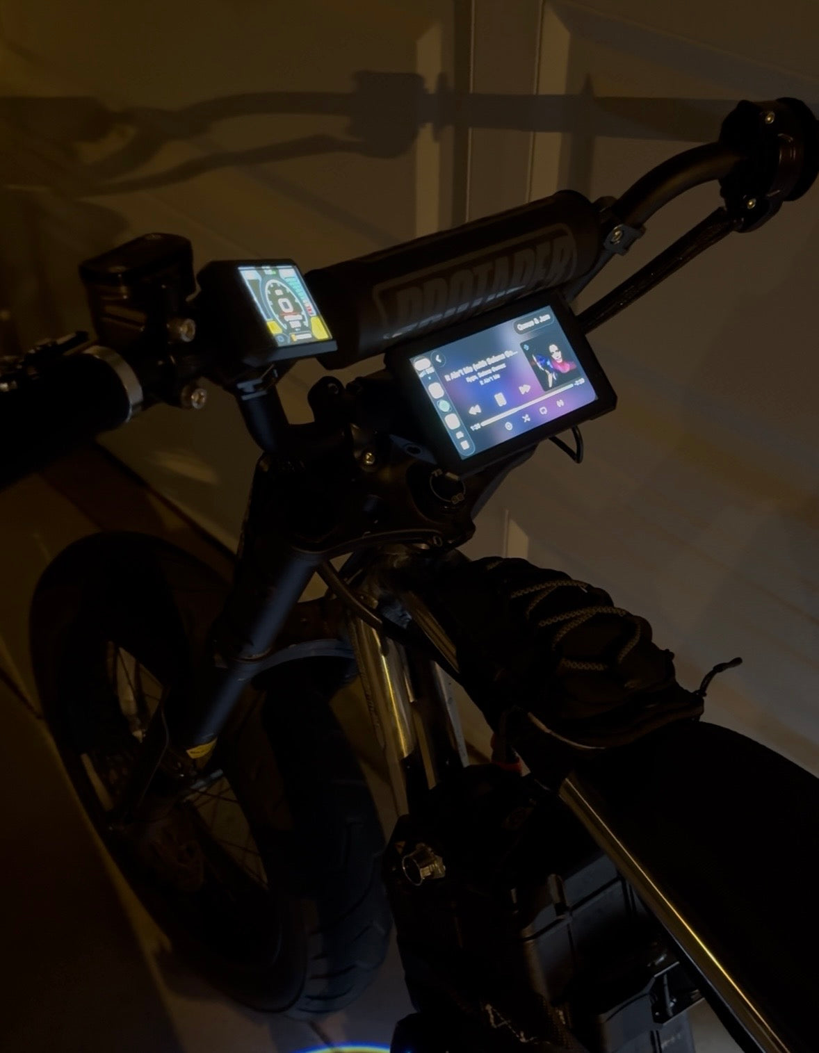 Super73 Apple Carplay